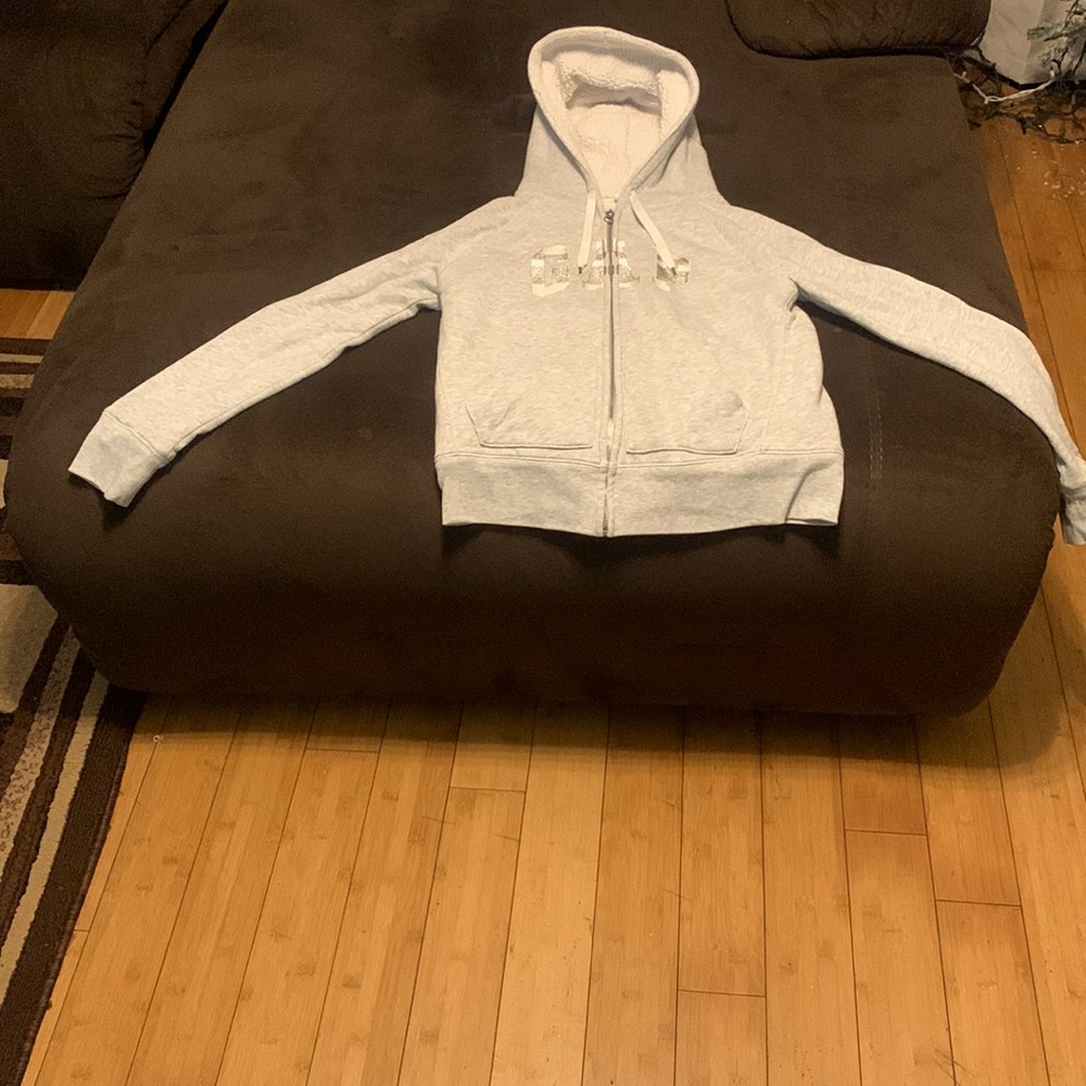 It’s a girl jacket it’s really good for the winter. It’s very comfortable.